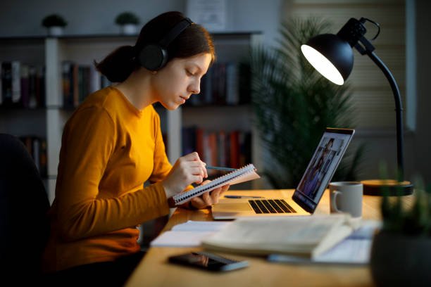 Understanding Distance Studying